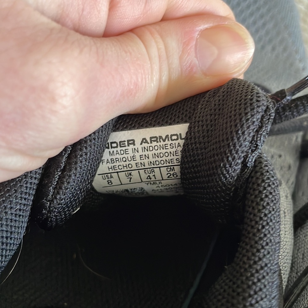 Under armour sneakers - Picture 9 of 9